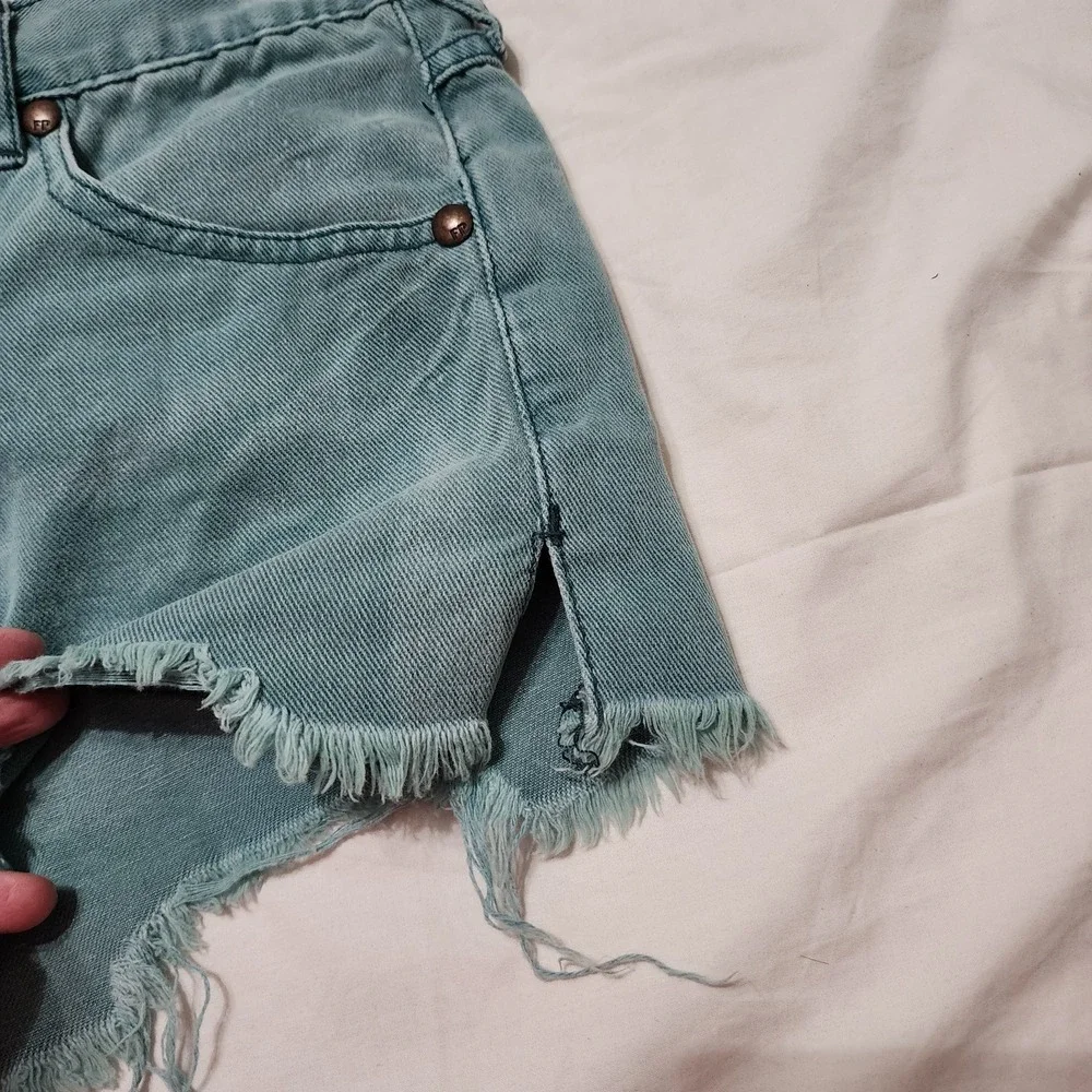 Free People shorty shorts